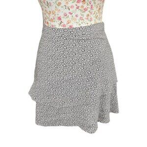 Urban Outfitters Floral Skirt Black Cream Twee summer skirt mini  T15